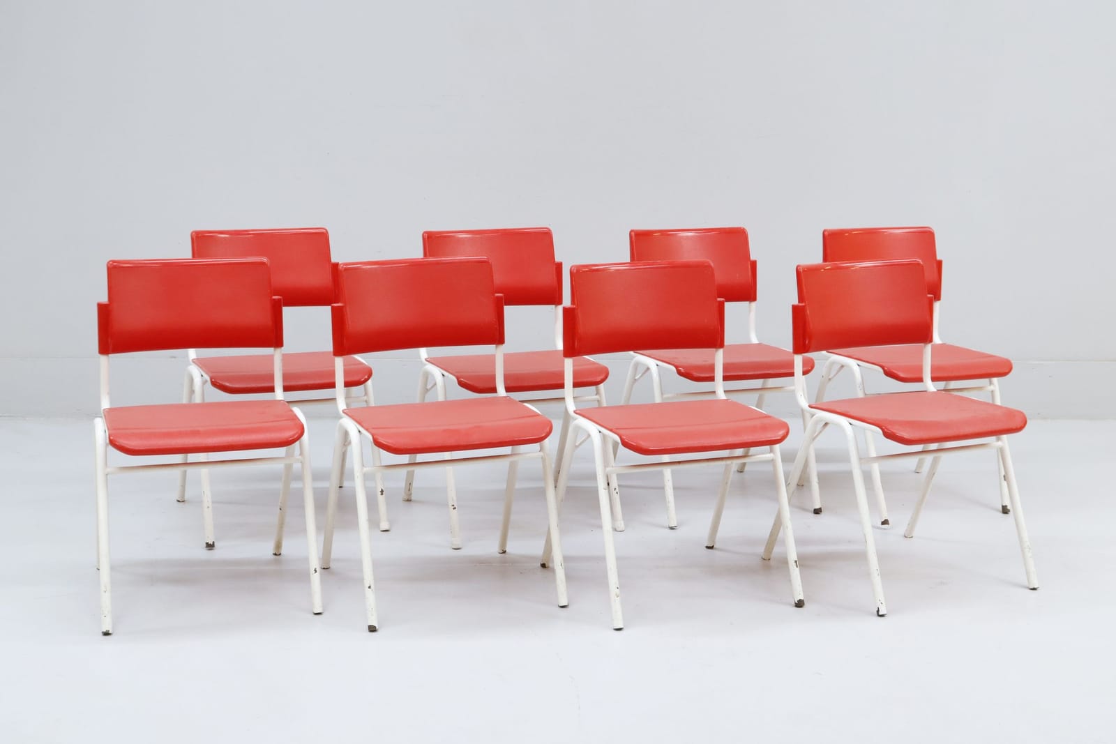 Stolar, 8st, plast med metallben, Design Funktion, Sundo AB, Osby