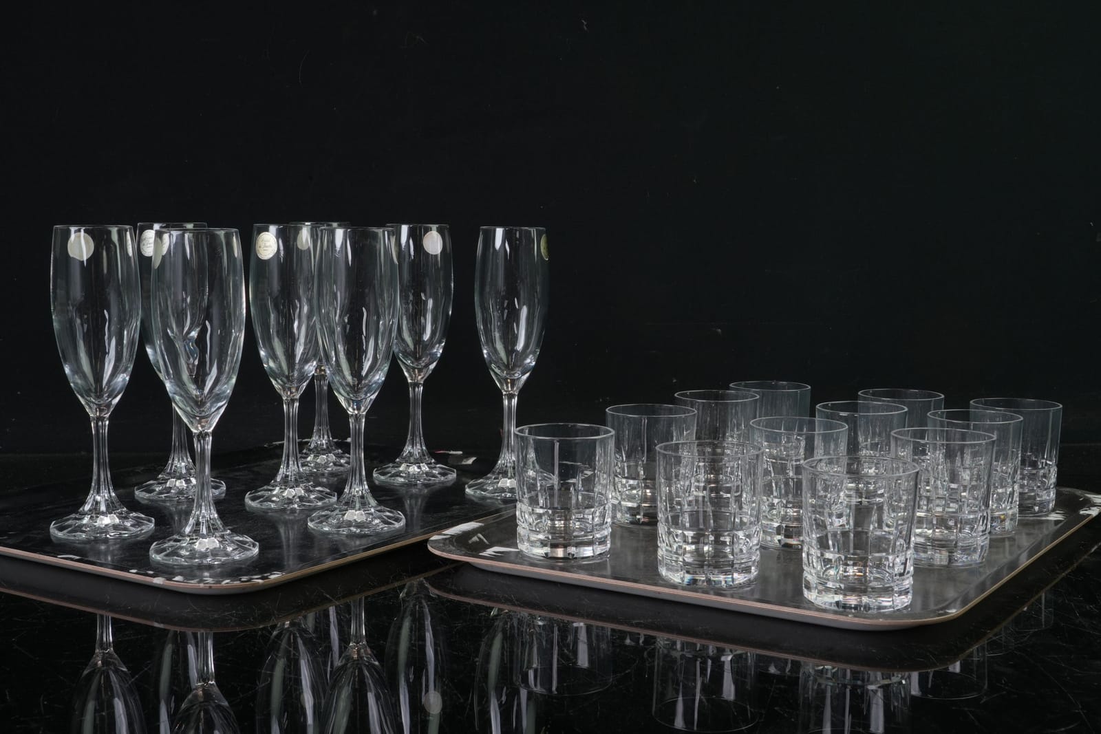CHAMPAGNEGLAS, 8 st, samt SELTERGLAS, 12 st