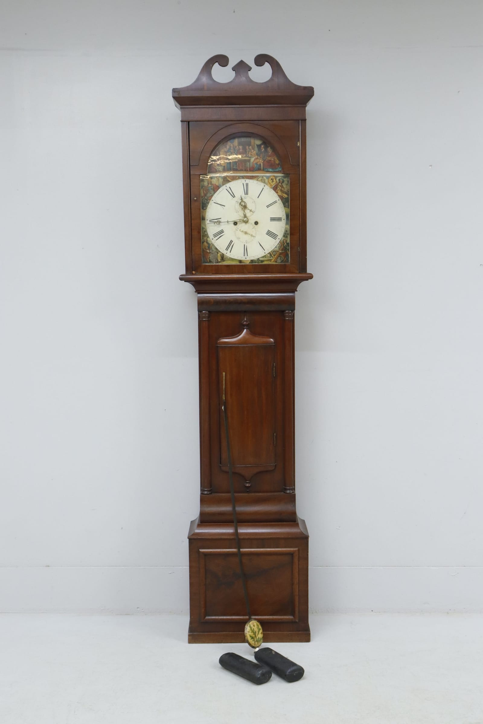 Stort golvur, mahogny, märkt Wales