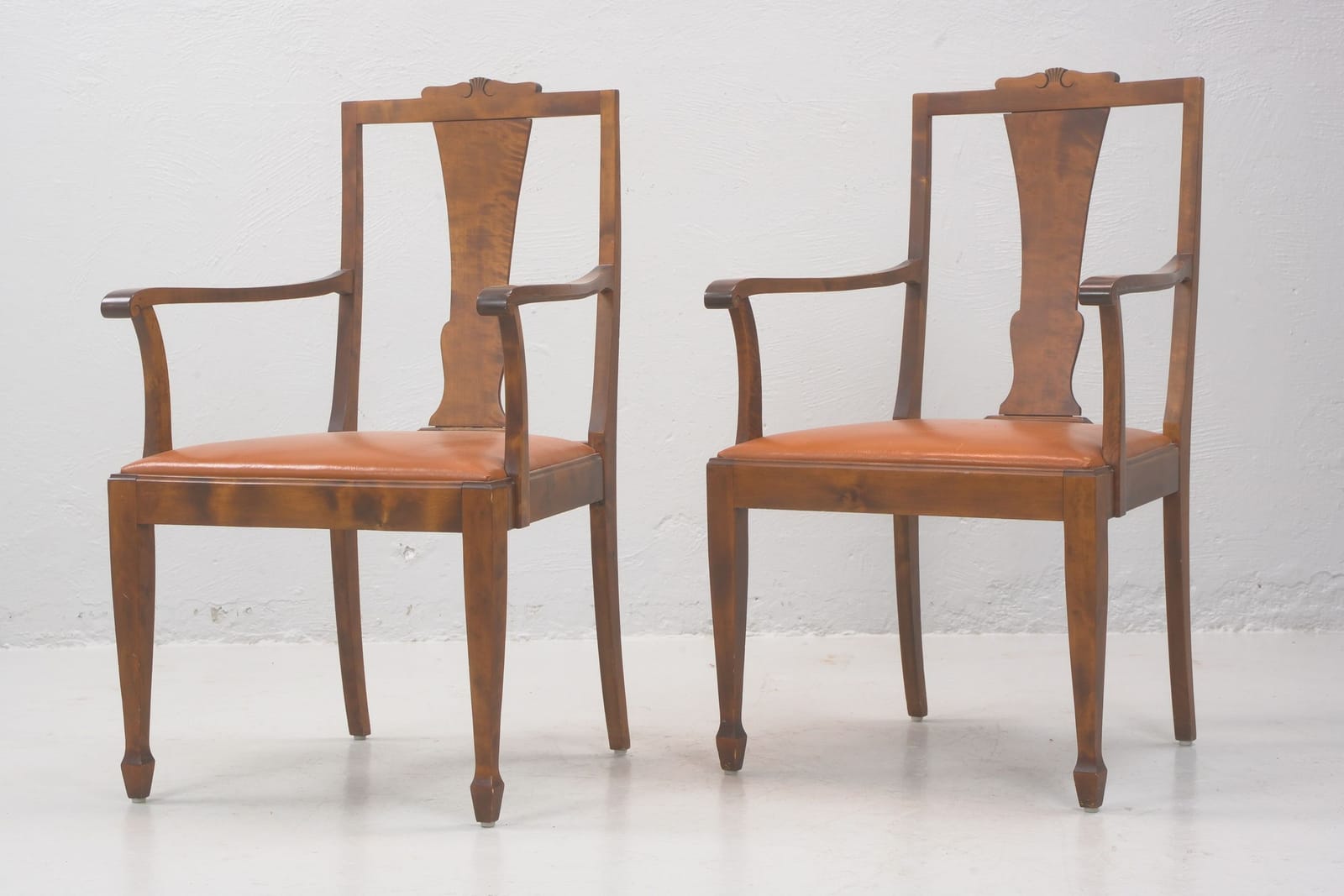 KARMSTOLAR, ett par, jugend (ca 1895-1920)