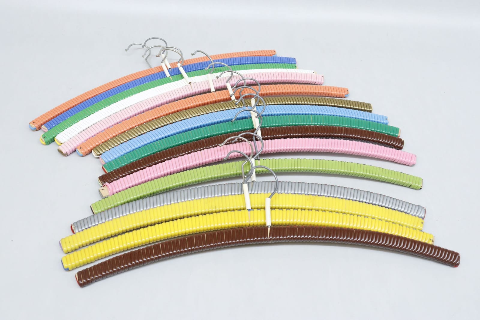 Retrogalgar, 16st, med plastband