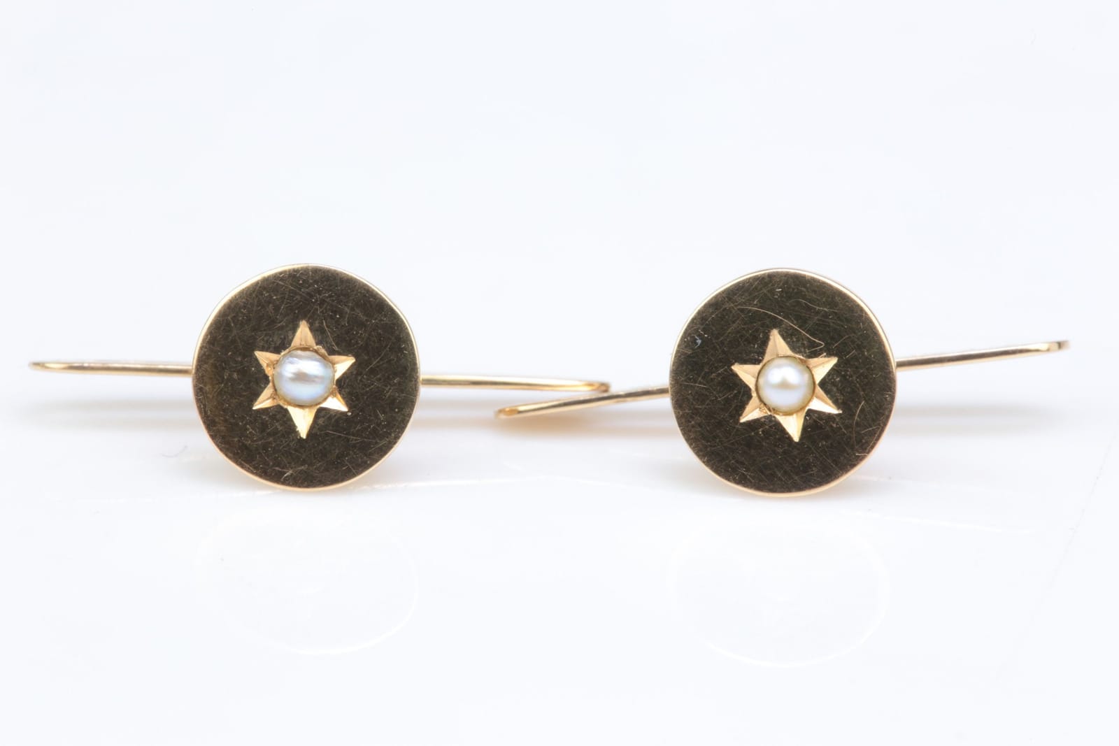 SKJORTKNAPPAR, ett par, med seedpärla, guld, 18 k, ca 1,74 g, Guldvaruhuset