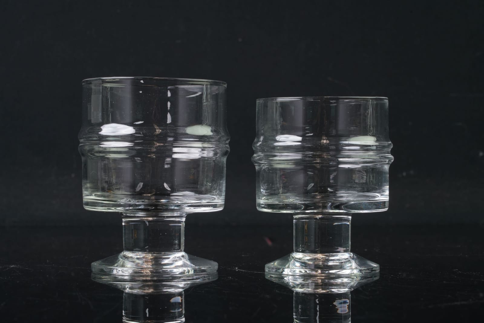TIMO SARPANEVA (1926-2006) vinglas, 9+8 st, "Droppring", Iittala