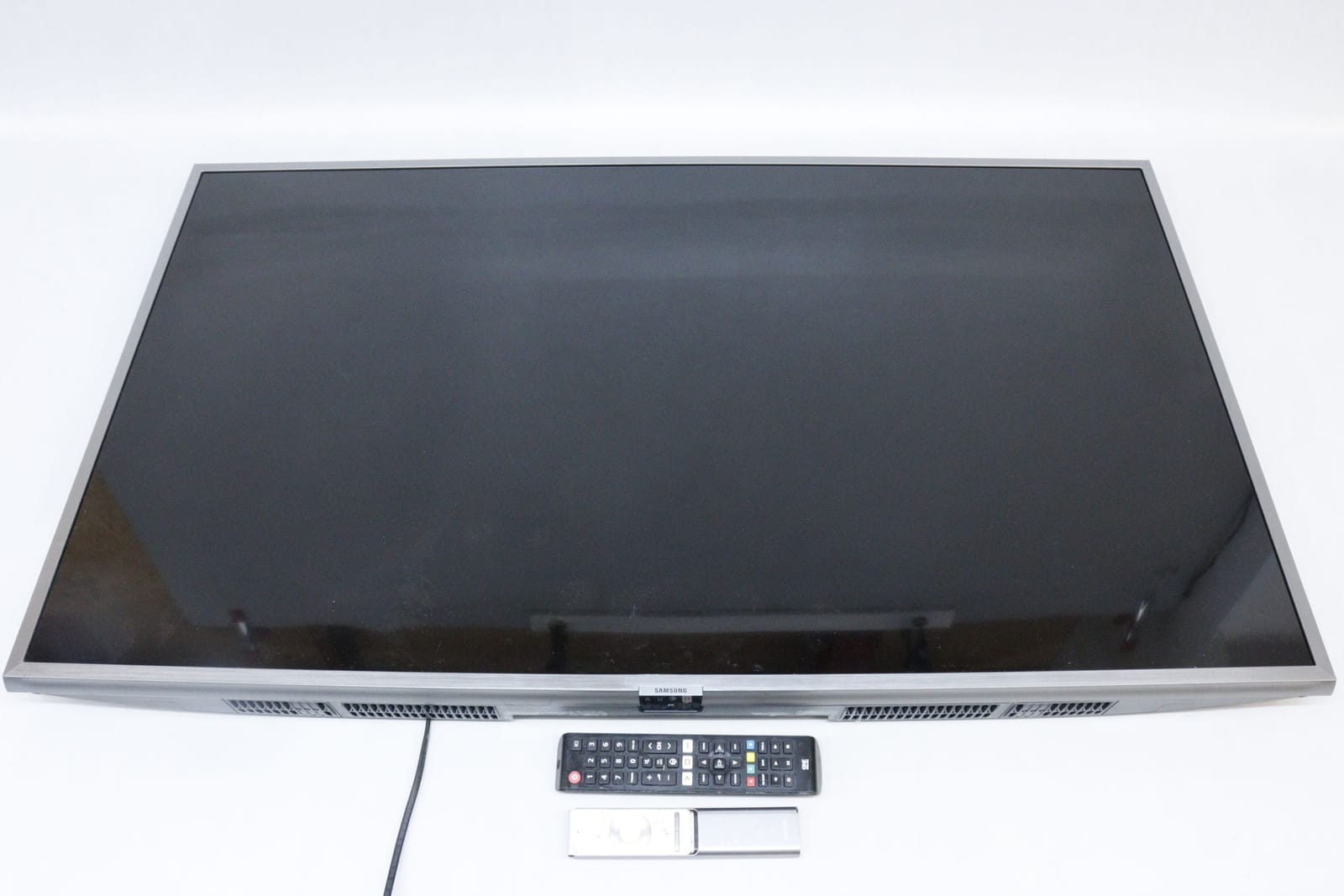 TV, 43", Samsung, med 2 fjärrkontroller