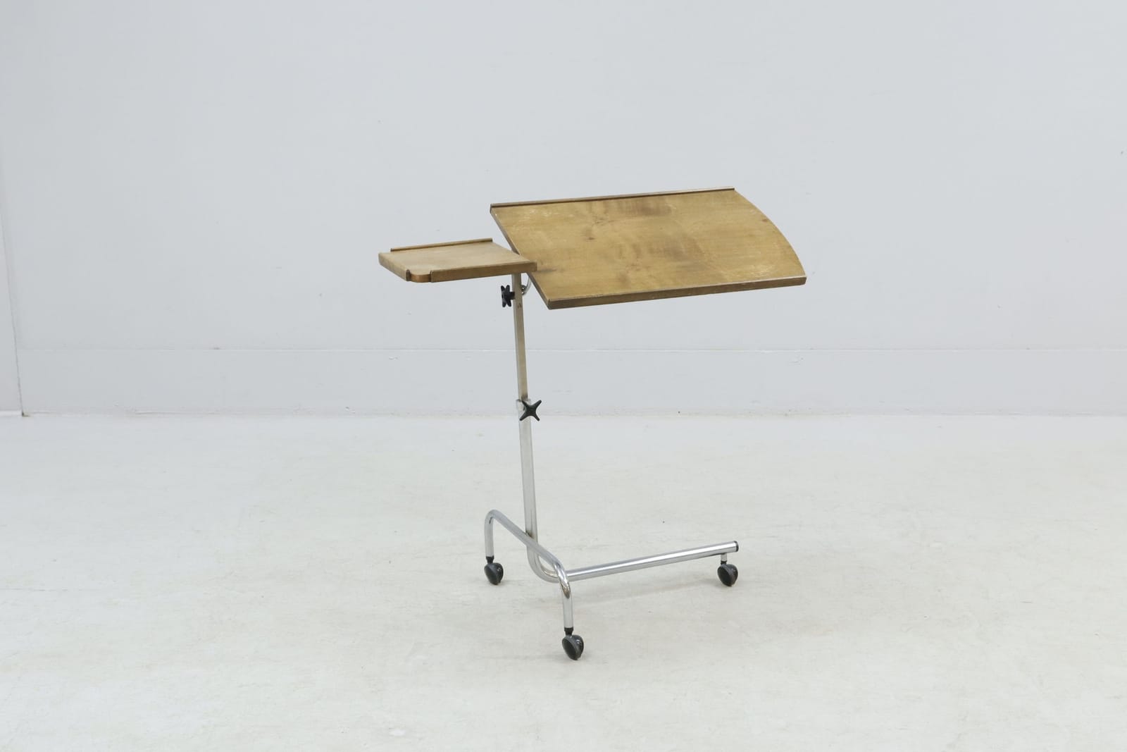 Läsbord, justerbart