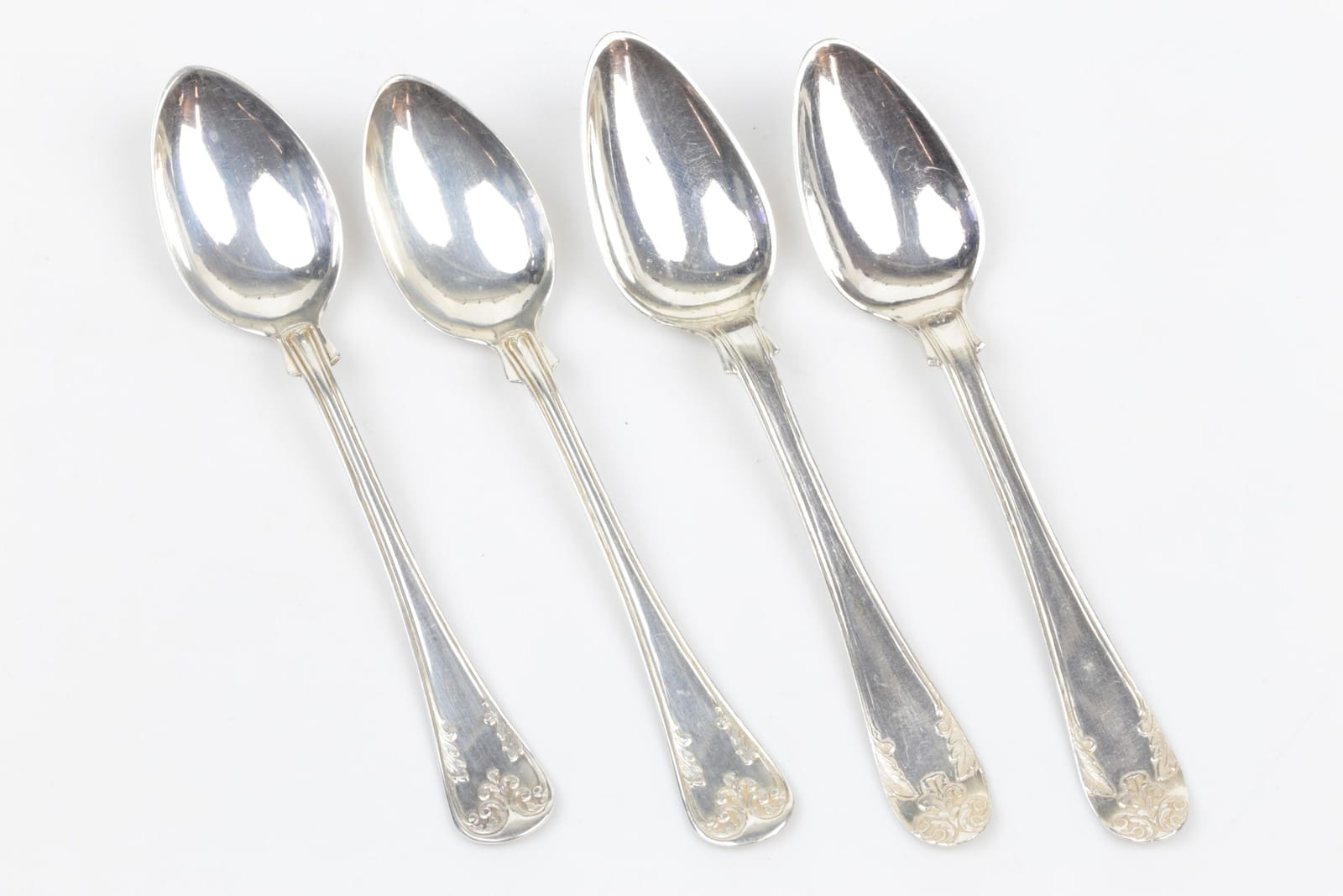 KAFFESKEDAR, ett par, samt TESKEDAR, ett par, silver, "Gammal fransk", 1921, ca 51,88 g