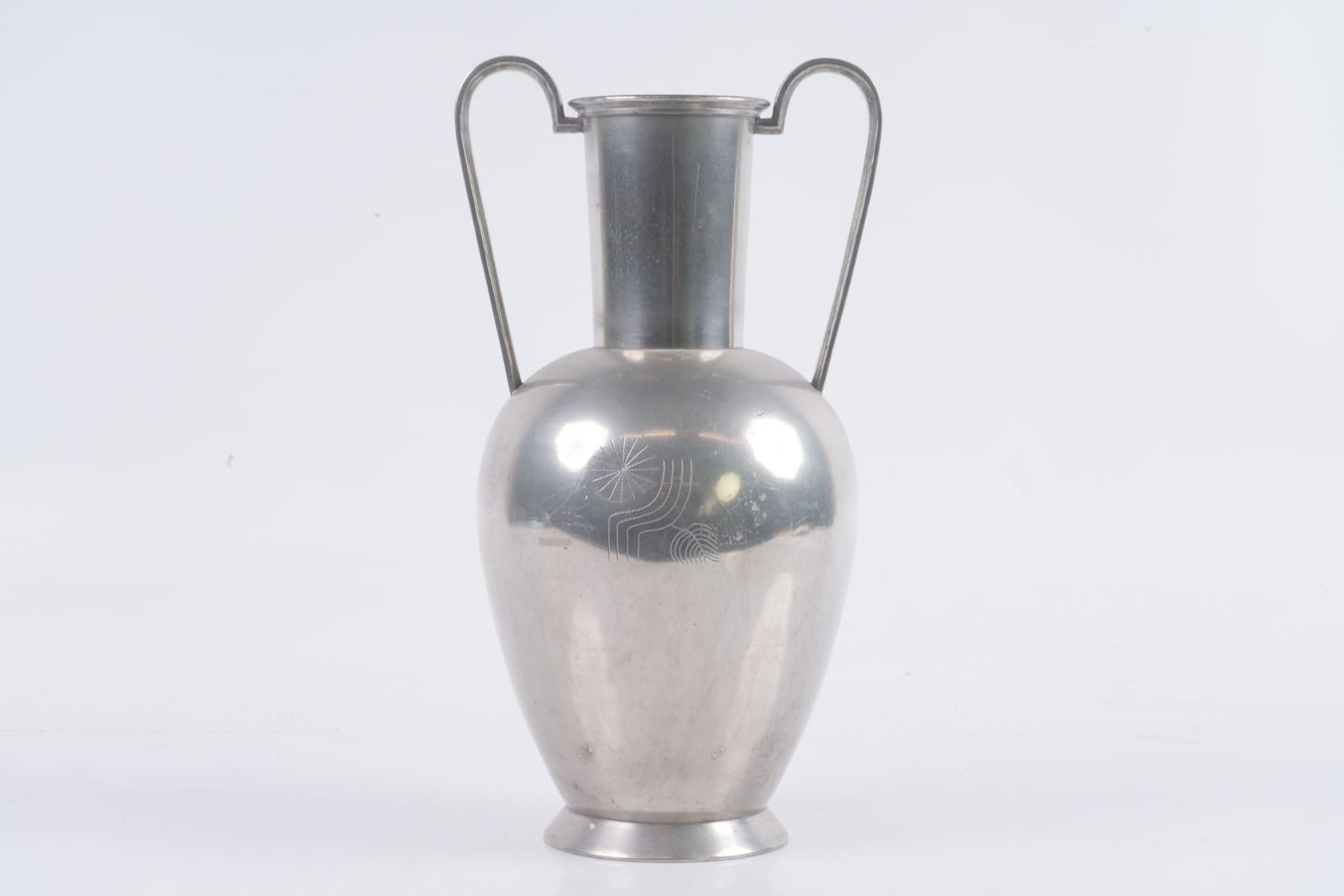 ROLF ENGSTRÖMER (1892-1970), hänkelvas, tenn, Swedish Grace, 1936