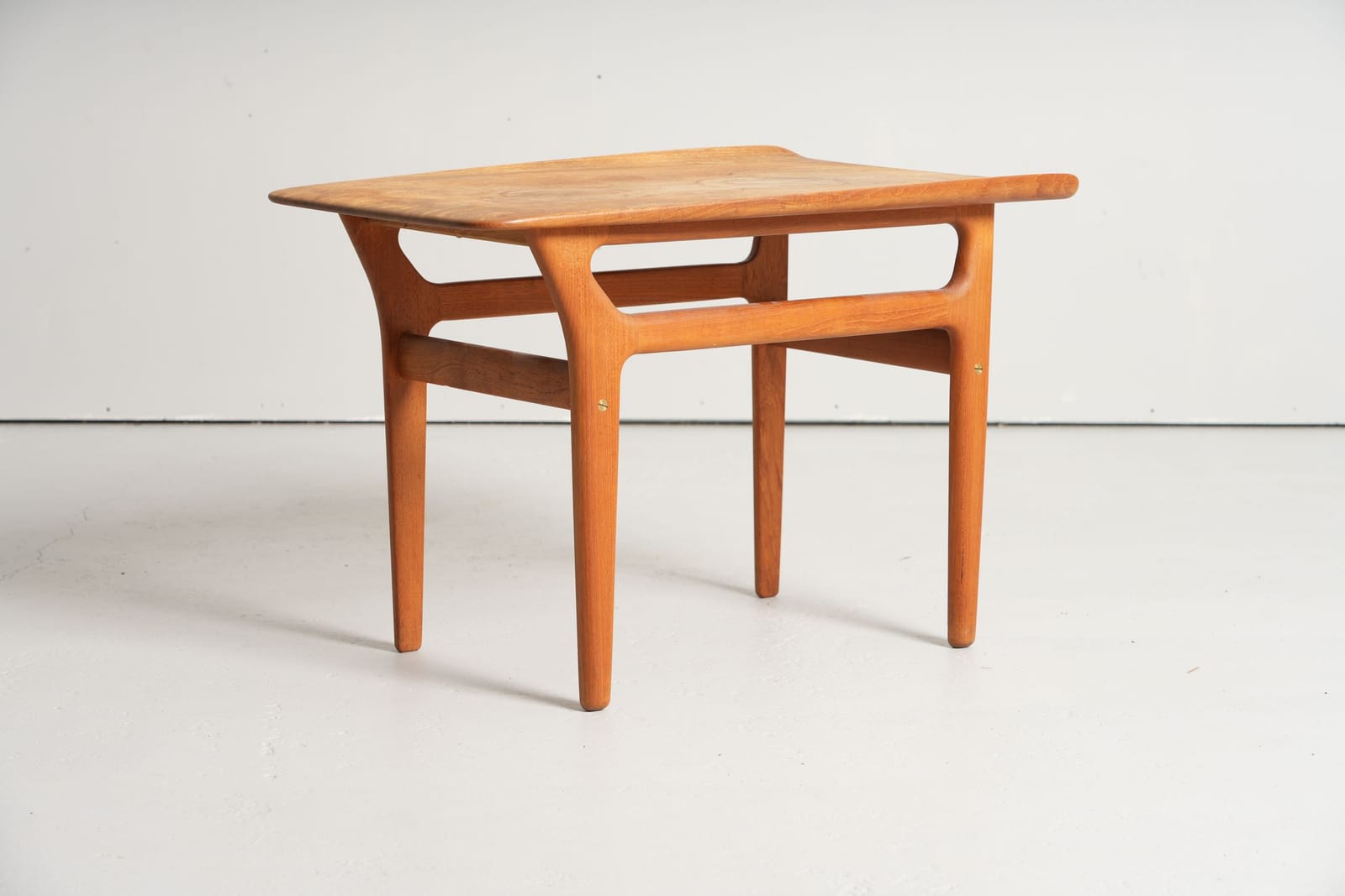 KURT ØSTERVIG (1912-1986), sidobord, teak, Jason Møbler, Danmark, 1950/1960-tal
