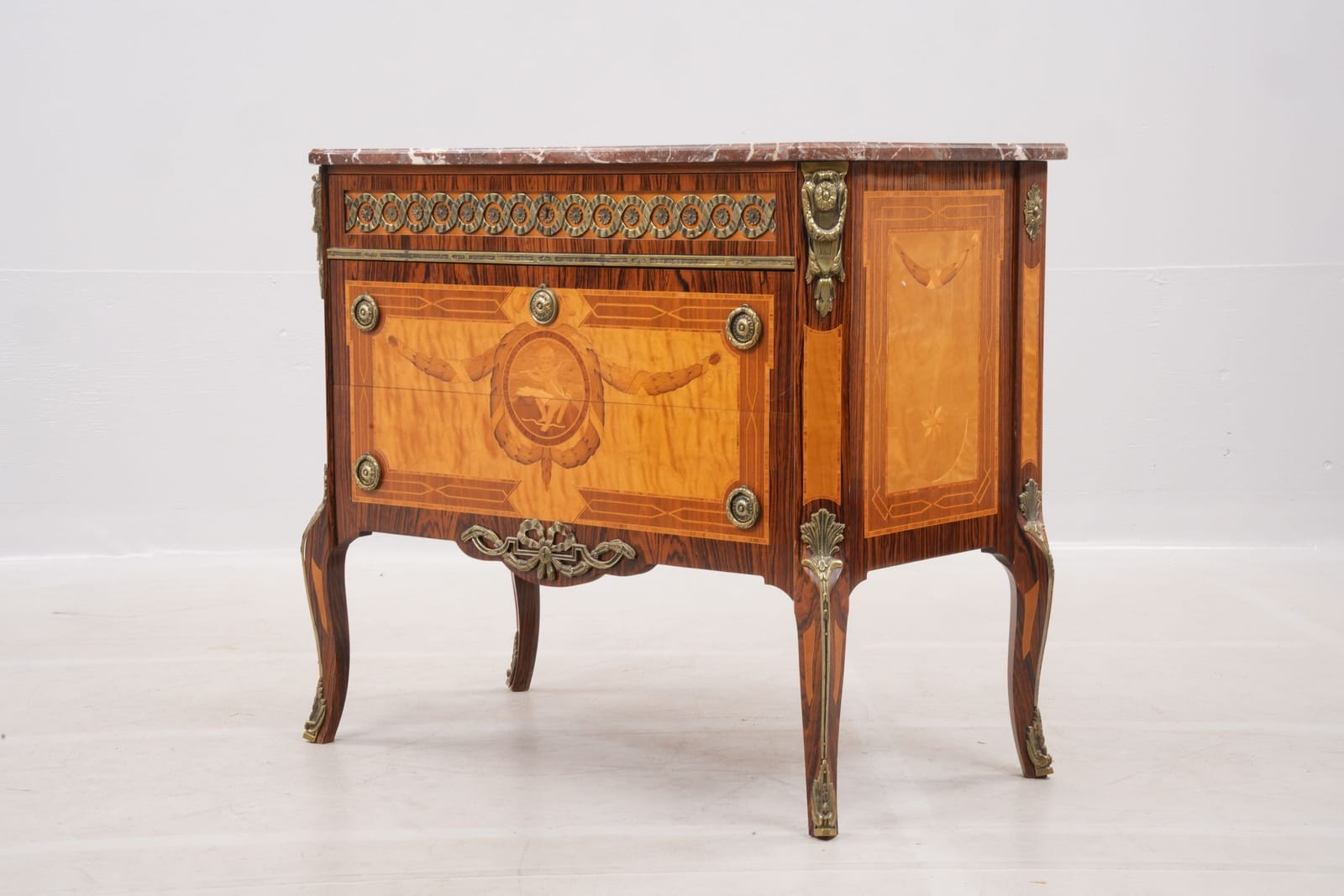 BYRÅ, med marmorskiva, gustaviansk stil, "Hauptmodell", 1900-tal