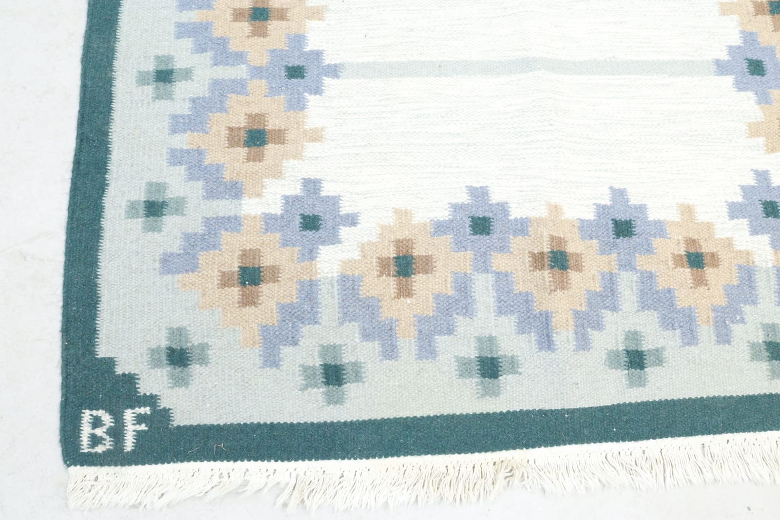 Rölakanmatta, signerad BF, 135x190cm