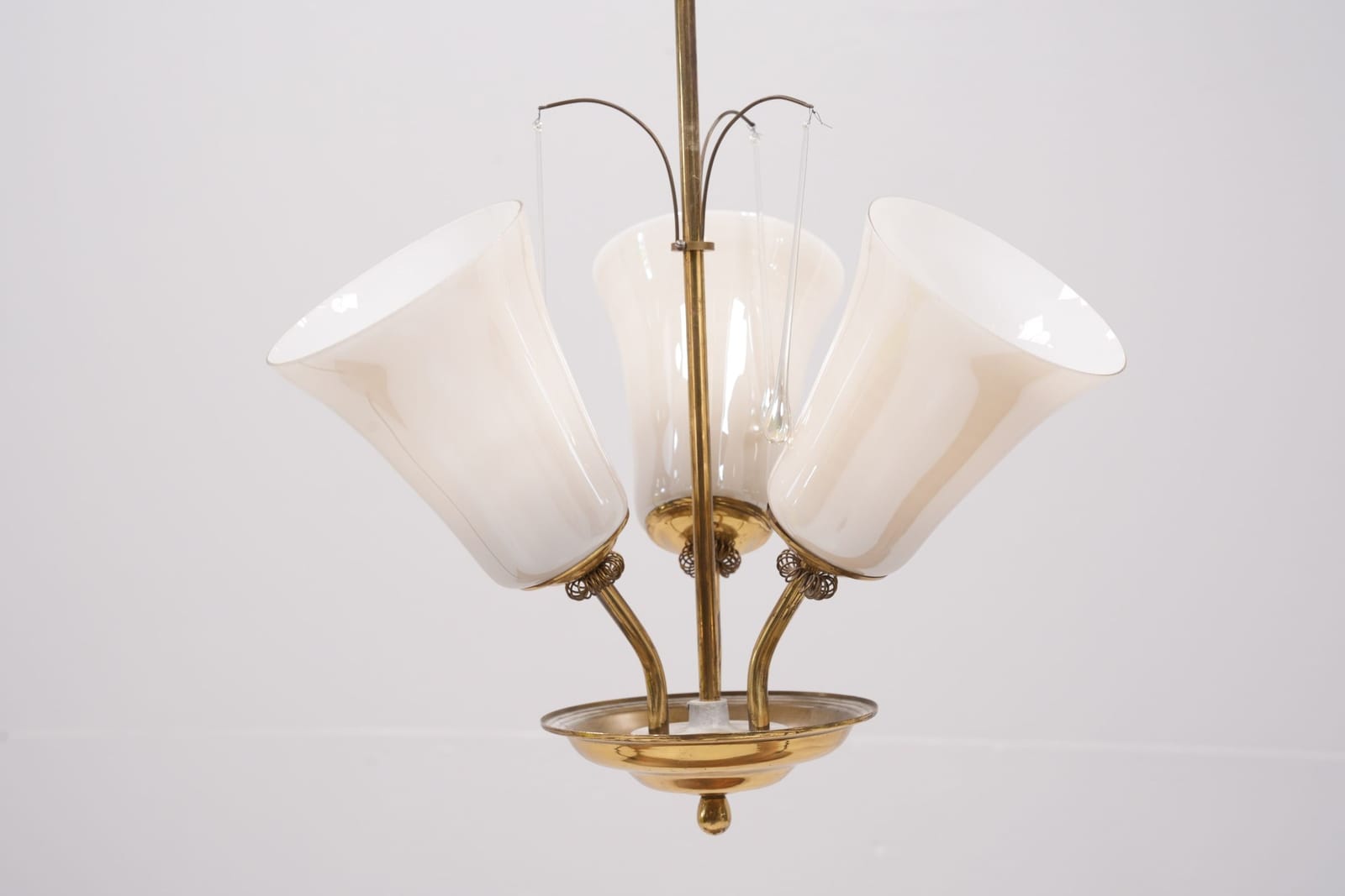 TAKLAMPA med glaskupor, mässing, Stockmann, Finland, 1950-tal