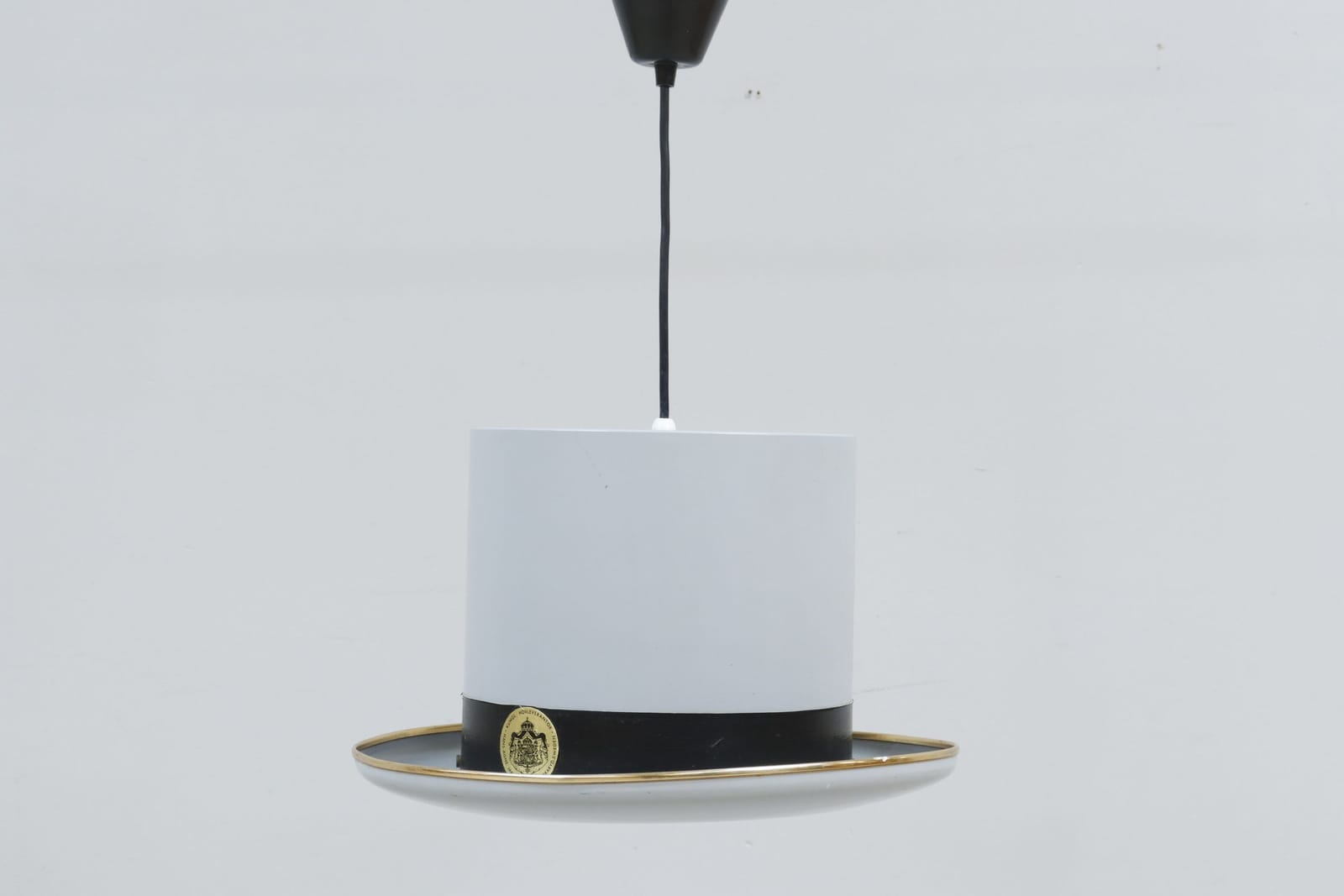 Taklampa, Hans Agne Jakobsson, Markaryd, i form av hatt