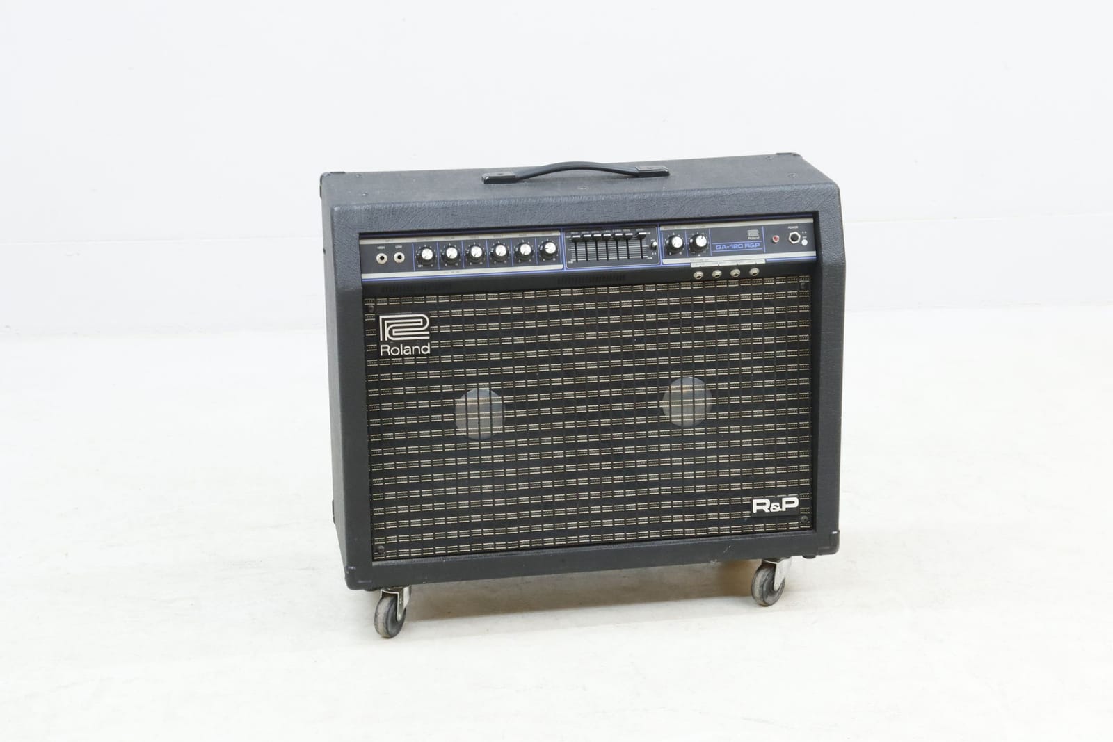 Gitarrförstärkare, Roland