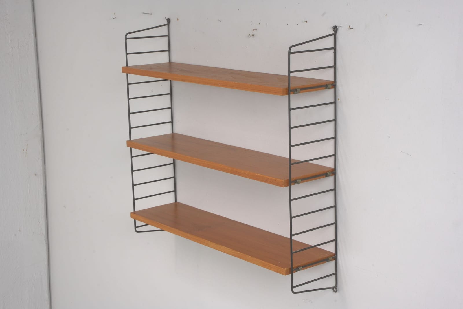 NISSE & KAJSA STRINNING, bokhylla, "BFB-hyllan / The Ladder Shelf", String design, 1960-tal