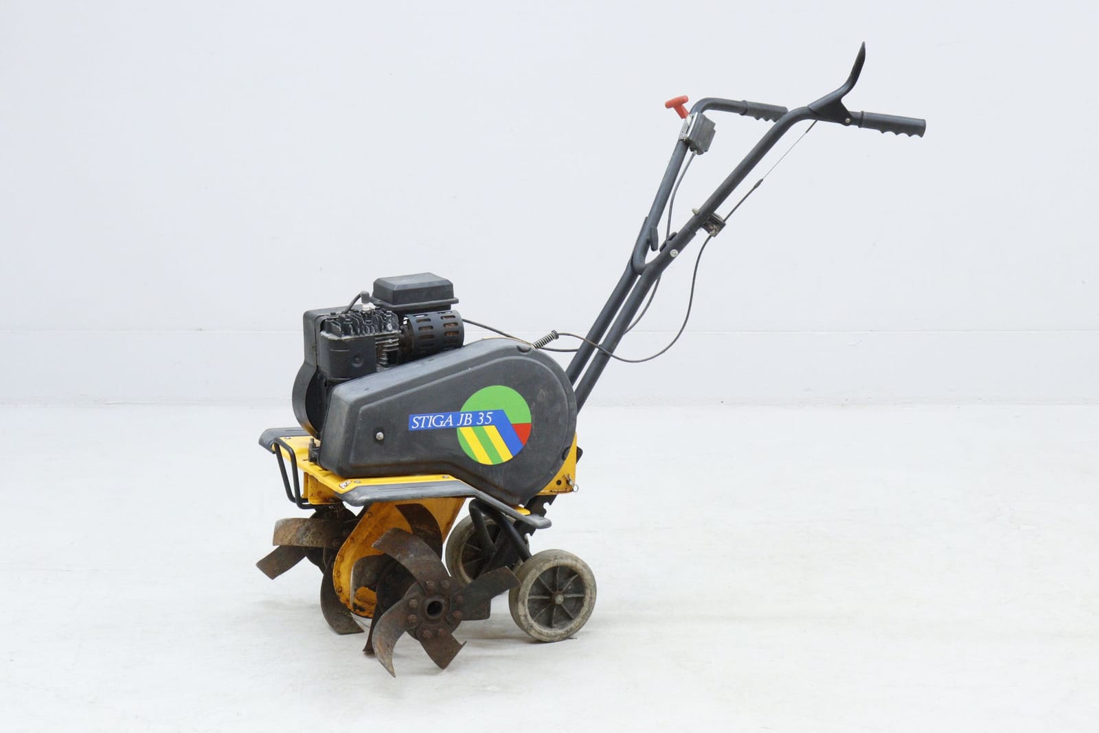 Jordfräs, Stiga JB35