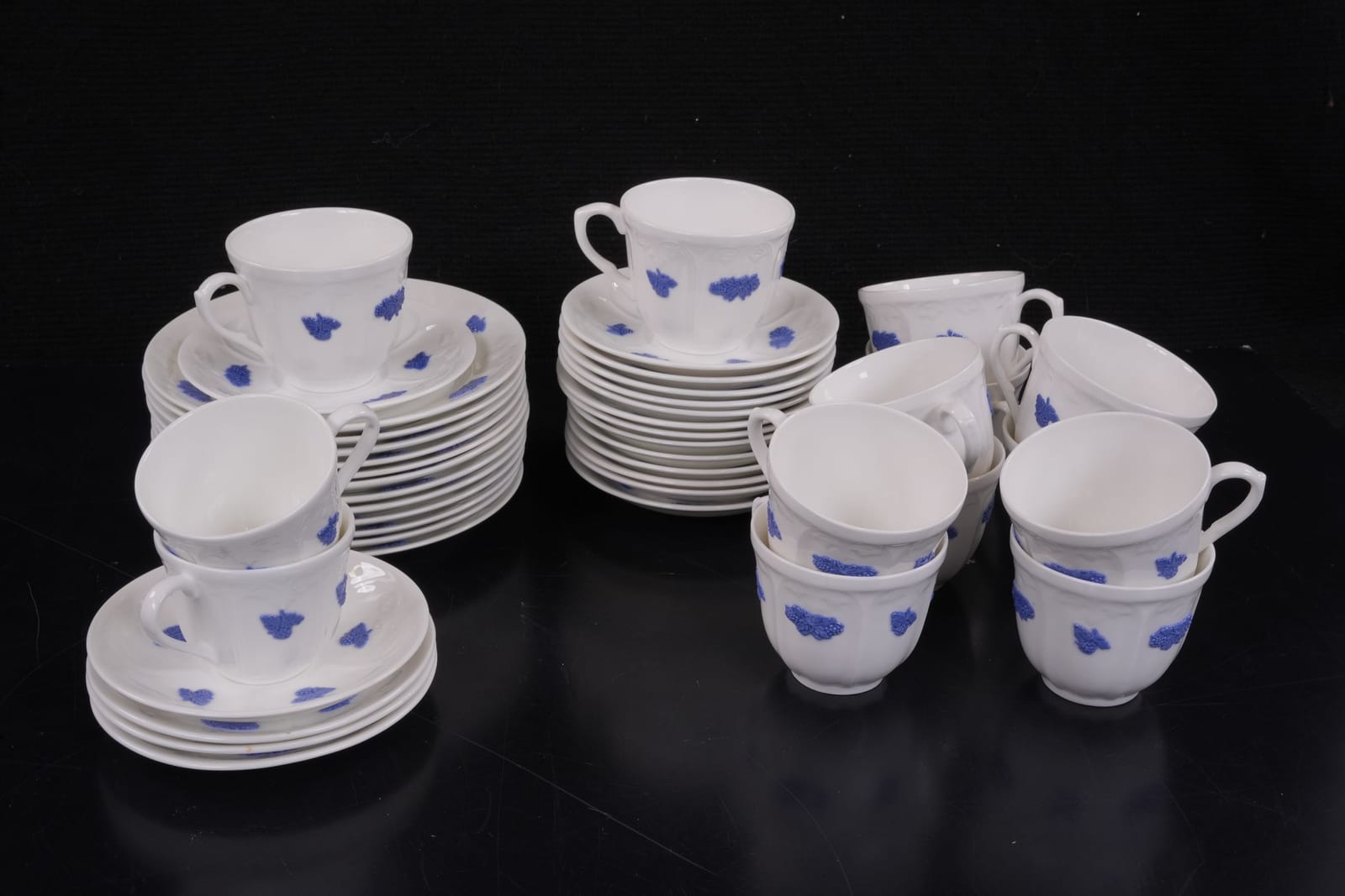 KAFFESERVISDELAR, 30 delar, "Blå blom", Gustavsberg / Rörstrand