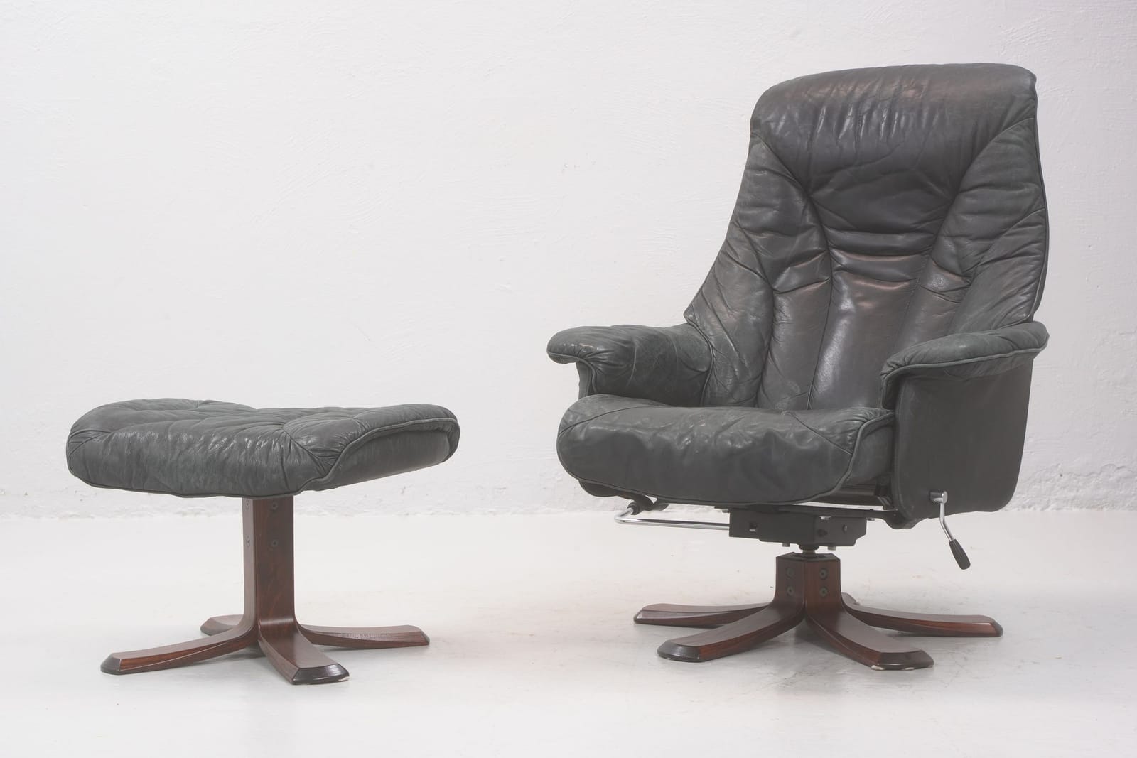FÅTÖLJ med FOTPALL, skinn, Söderbergs Möbler, 1980/1990-tal