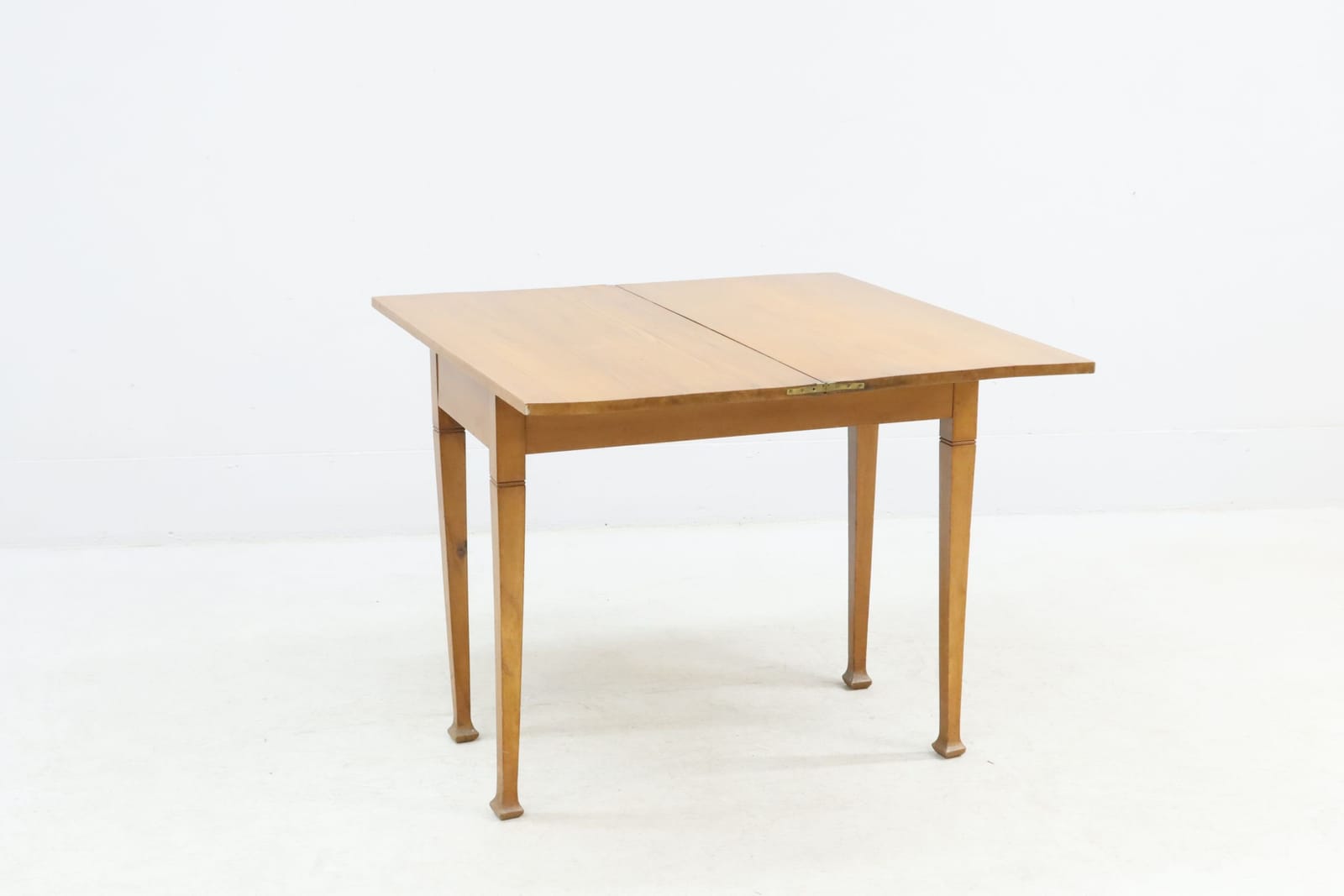 Spelbord med vridbar skiva