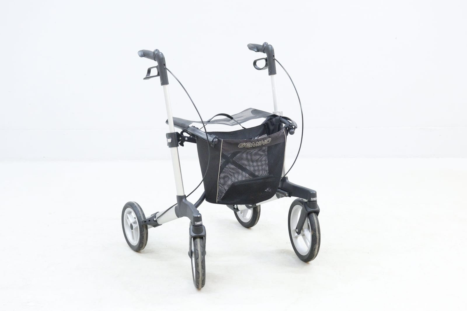 Rollator, Gemino 60, med sits och korg