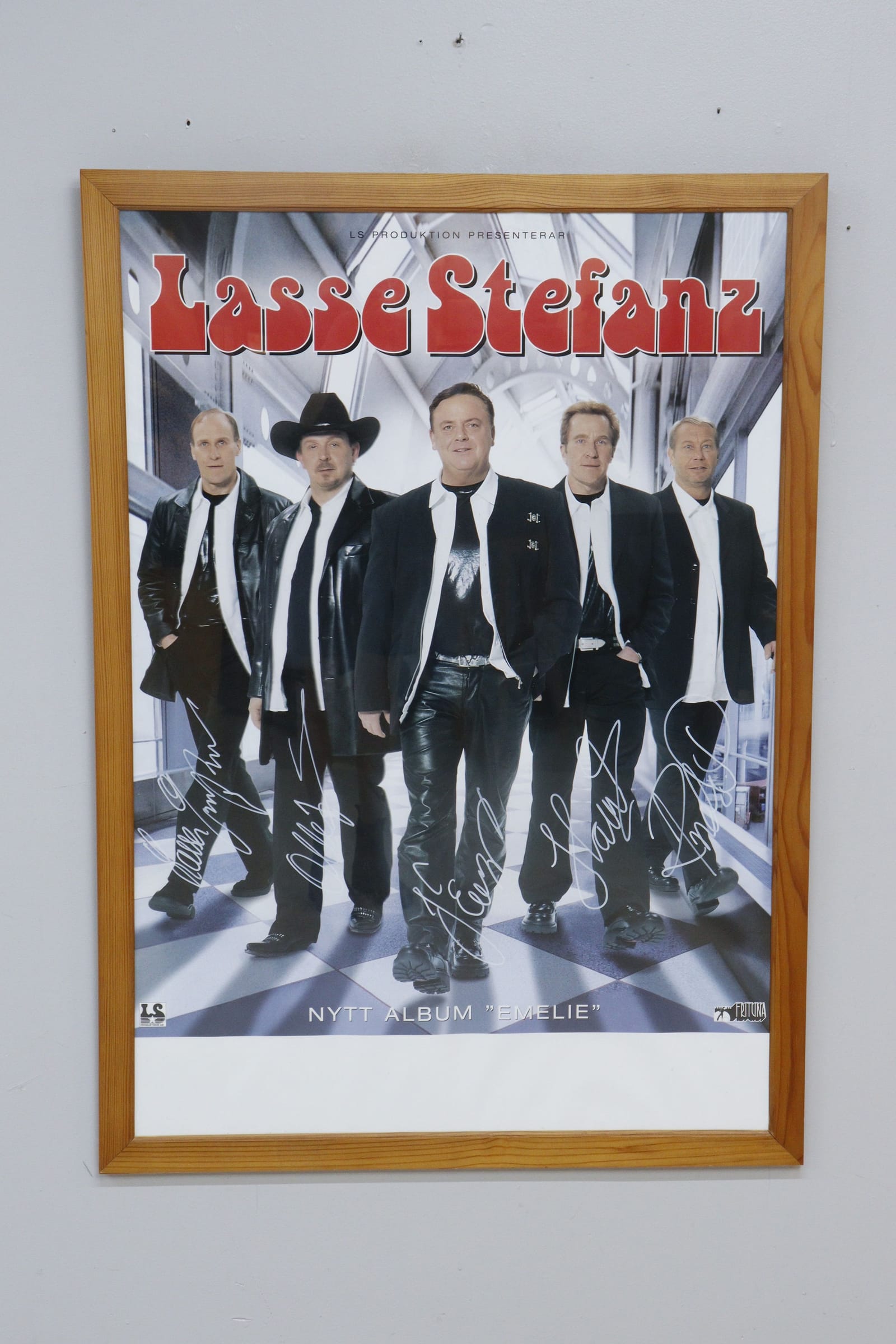 Affisch, Lasse Stefanz, "Emelie", med autografer