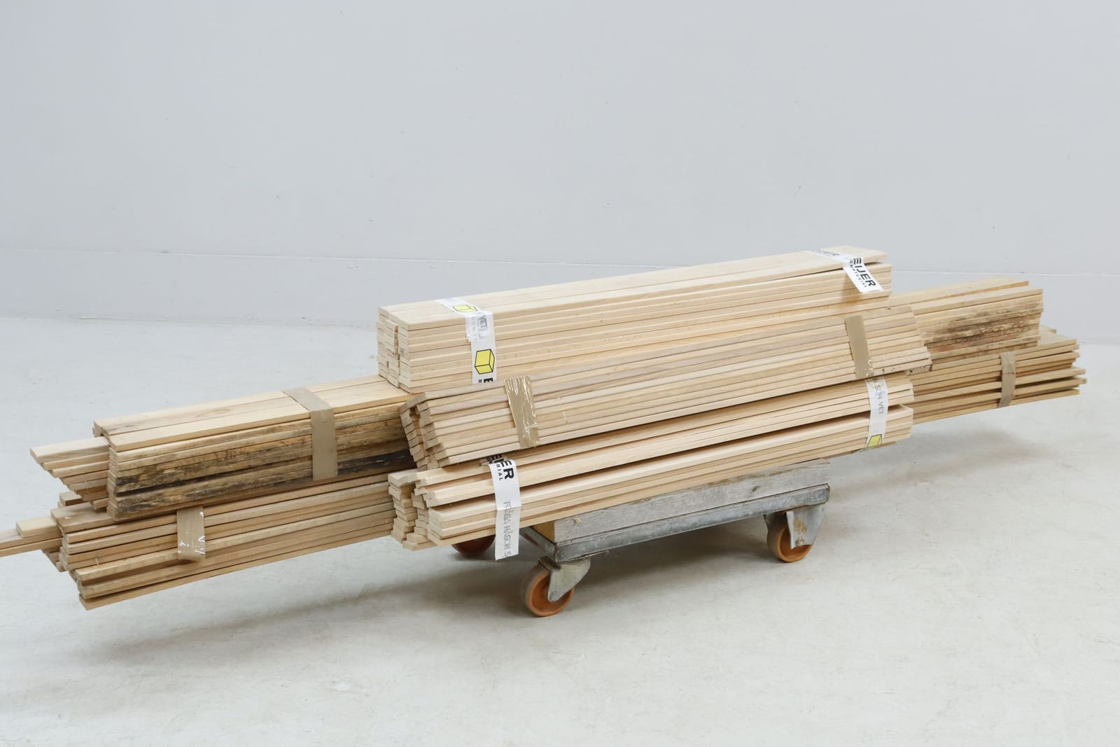 Lister, bok, 90+30+30st, 45x12mm