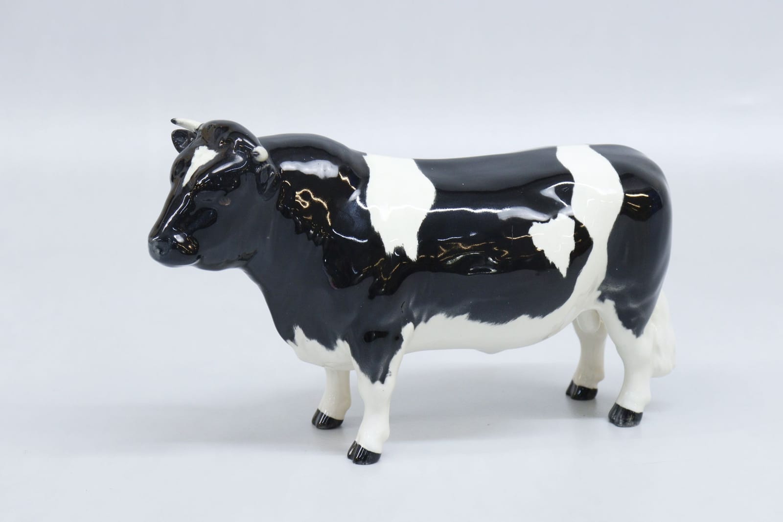 Figurin, tjur, Beswick