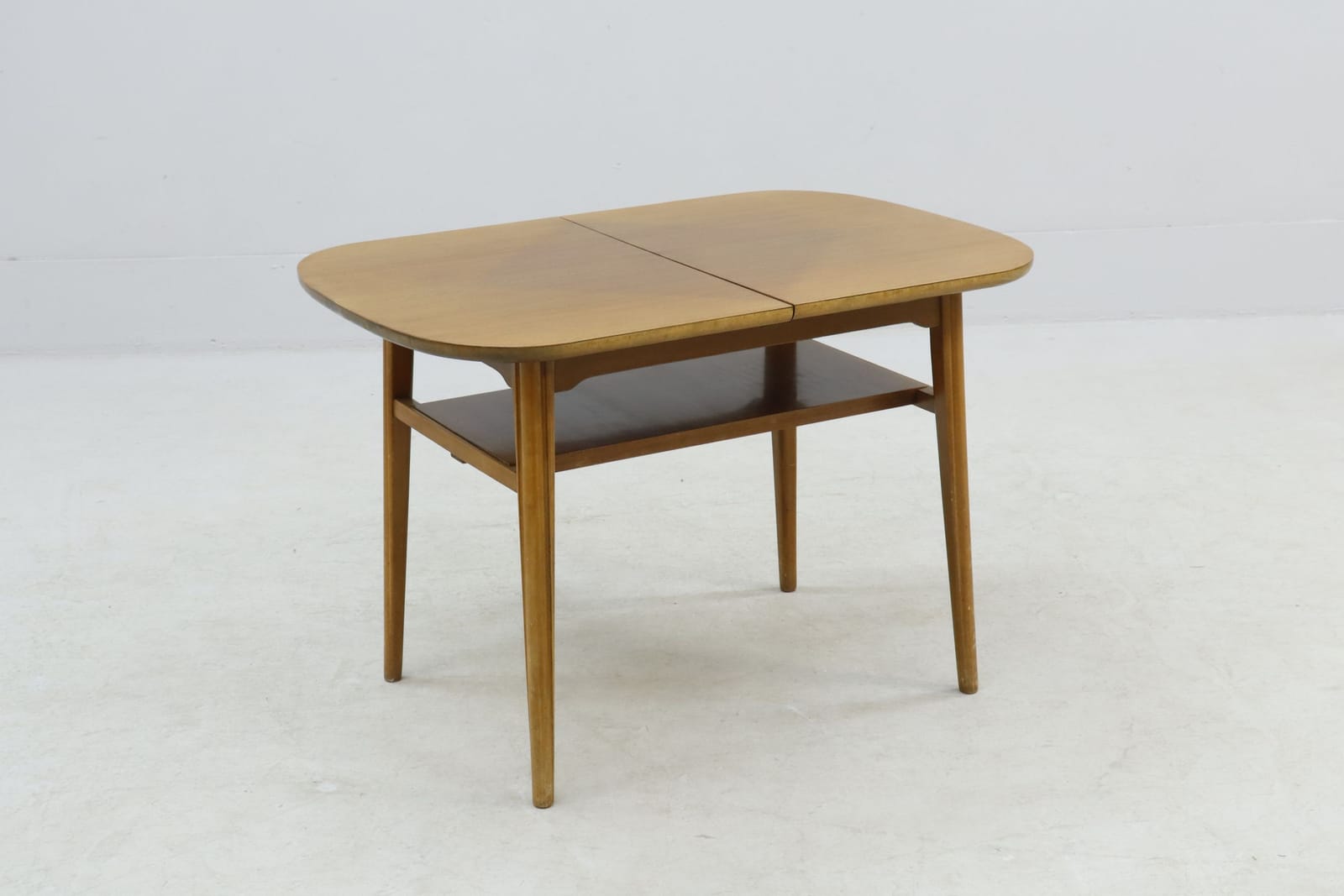 Soffbord, 1950-tal, med iläggsskiva