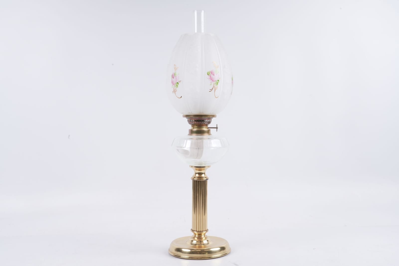 BORDSFOTOGENLAMPA, metall med kupa i glas, 1900-tal