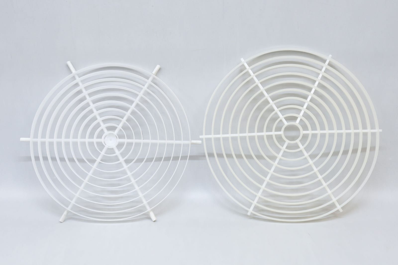 Raster, 2st, plast, till "Bumling"-lampa