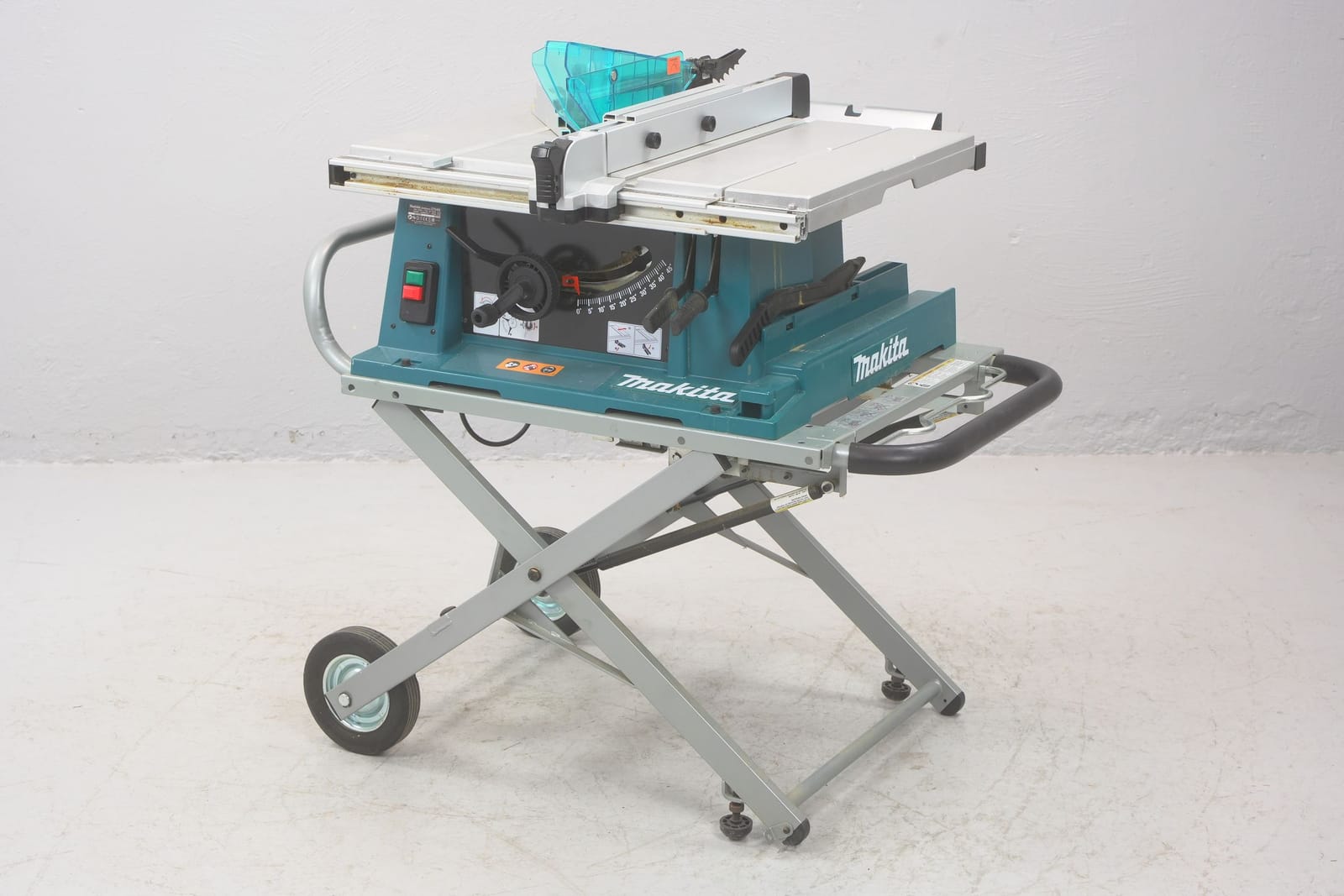 BORDSCIRKELSÅG, Makita 2704N