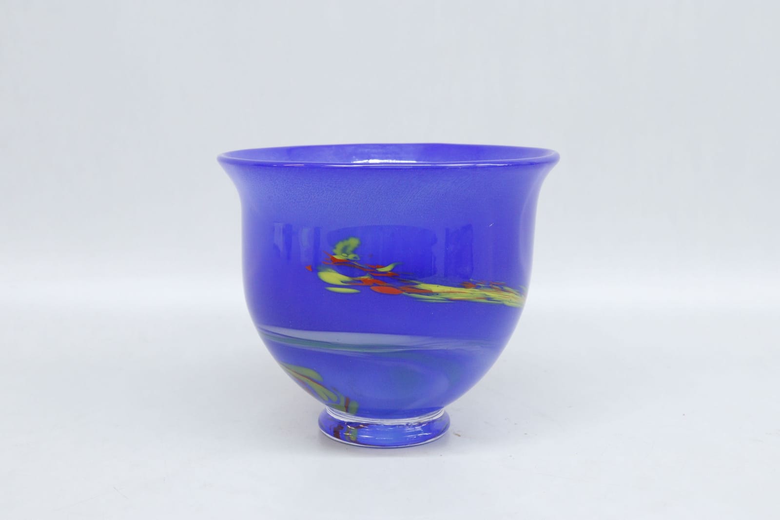 Skål, blått glas, signerad, Sarpsborg Glasmagasin, Norge