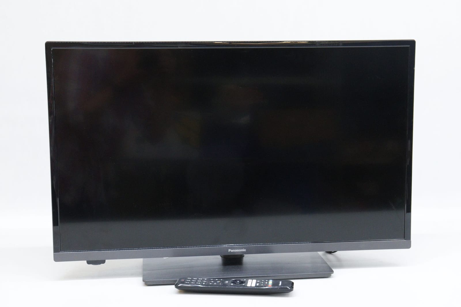 TV, 32", Panasonic med fjärrkontroll