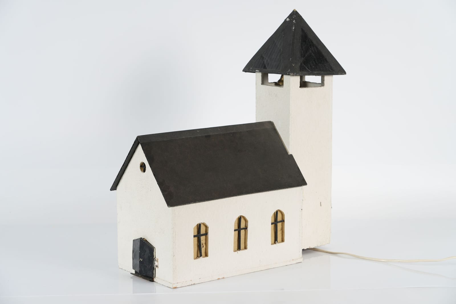 DOCKSKÅP / KYRKA, med invändig belysning