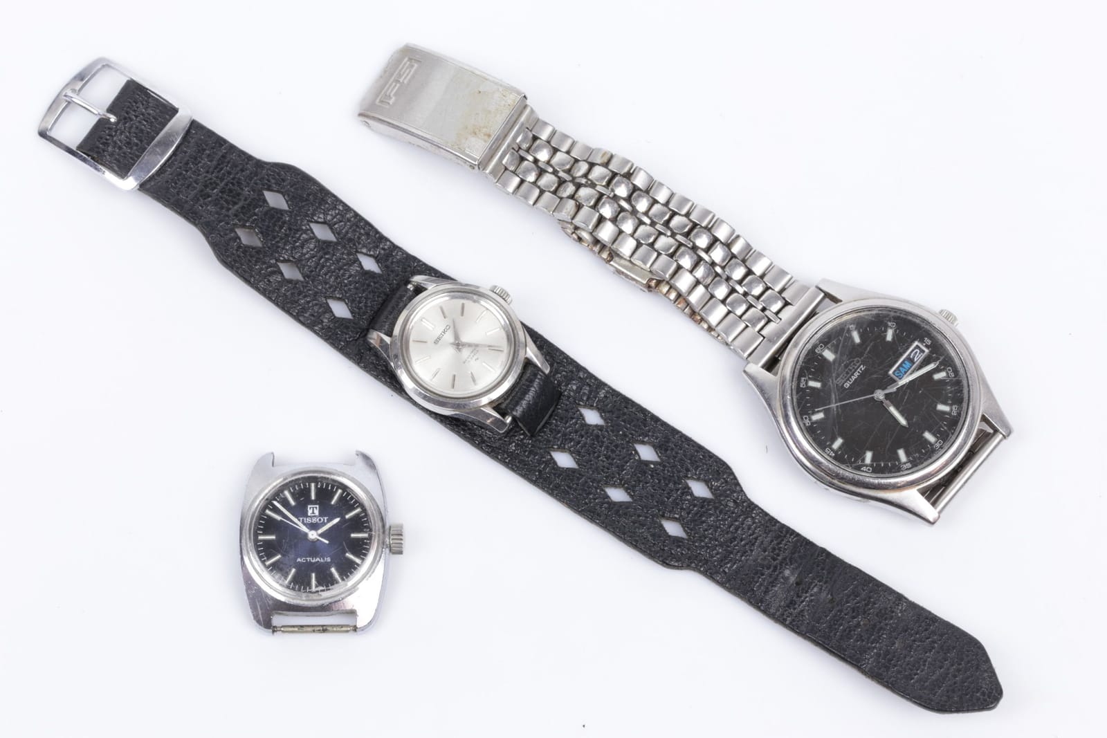 DAMARMBANDSUR, 2 st, samt ARMBANDSUR, Tissot resp. Seiko