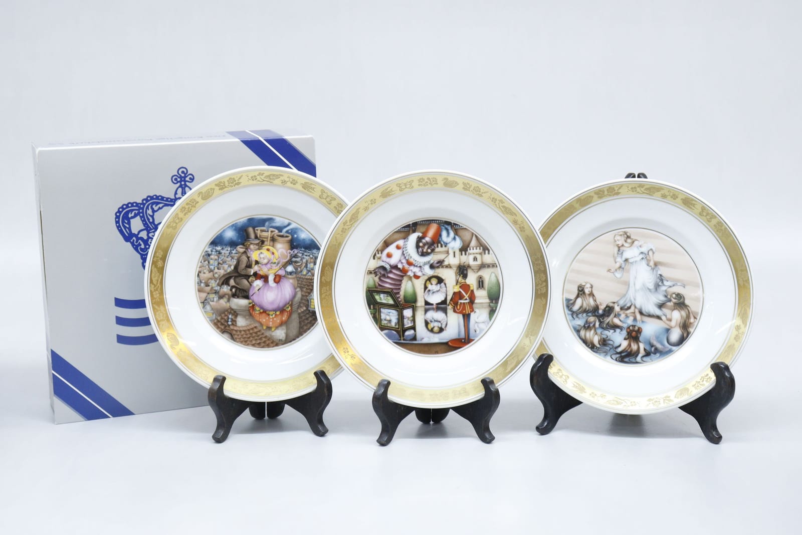 Samlartallrikar, 12st, "The Hans Christian Andersen Plates", Royal Copenhagen, med kartonger