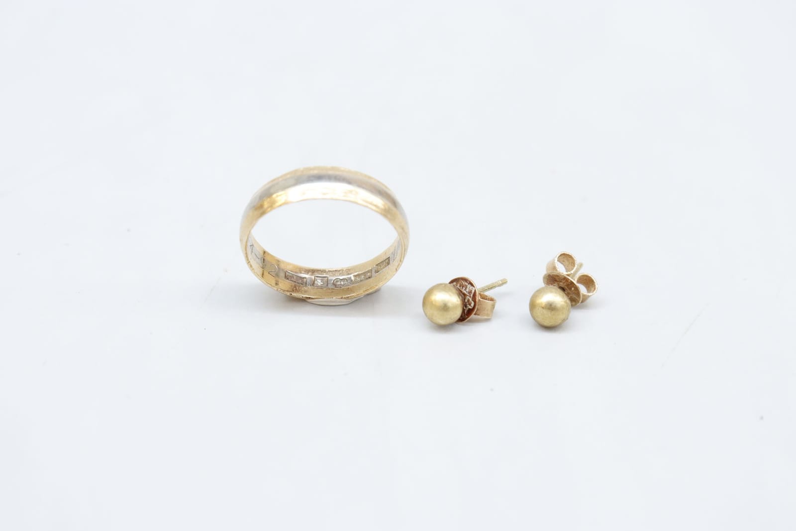 Ring och örhängen, guld 18K, vikt 4.2 gram