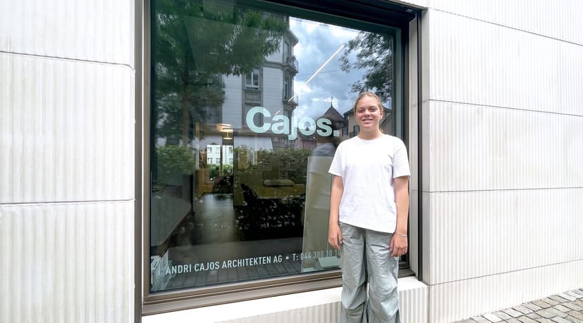 230804 Liv 1 2 45 25