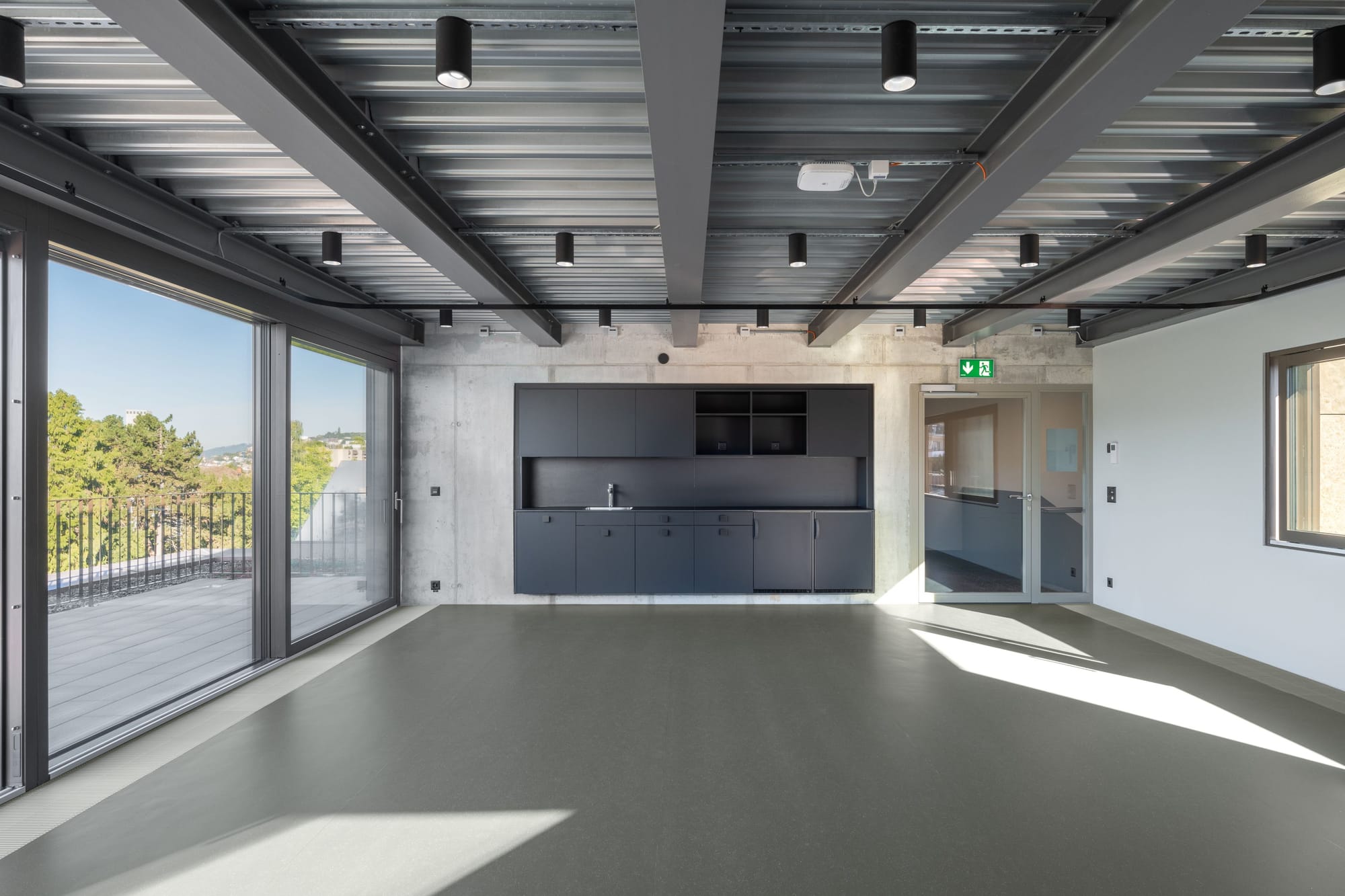 4003 231112 Cajos Kurvenstrasse5