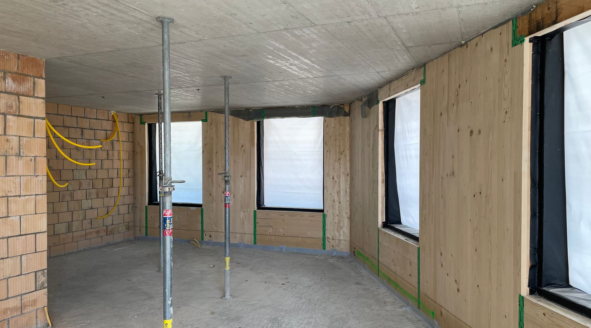 4034 230823 IMG 8121 45 25