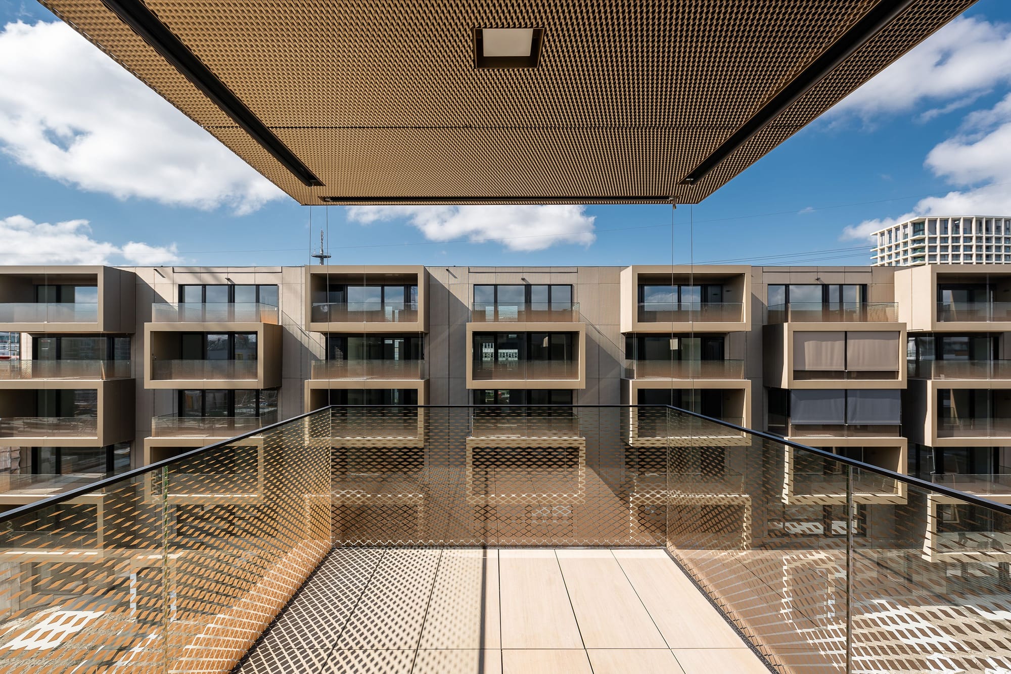 4001 PW DGA Two Gether 180511 21 007