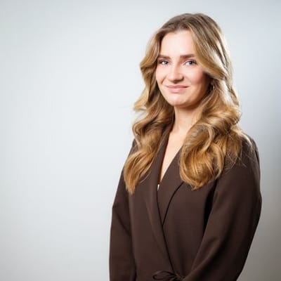 De Ronde Venen | Amber Beijer (22) voorgedragen als nieuw raadslid…
