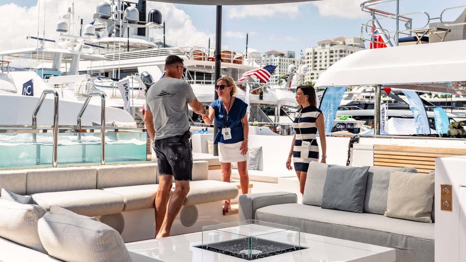 client meeting a sale broker/charter manager