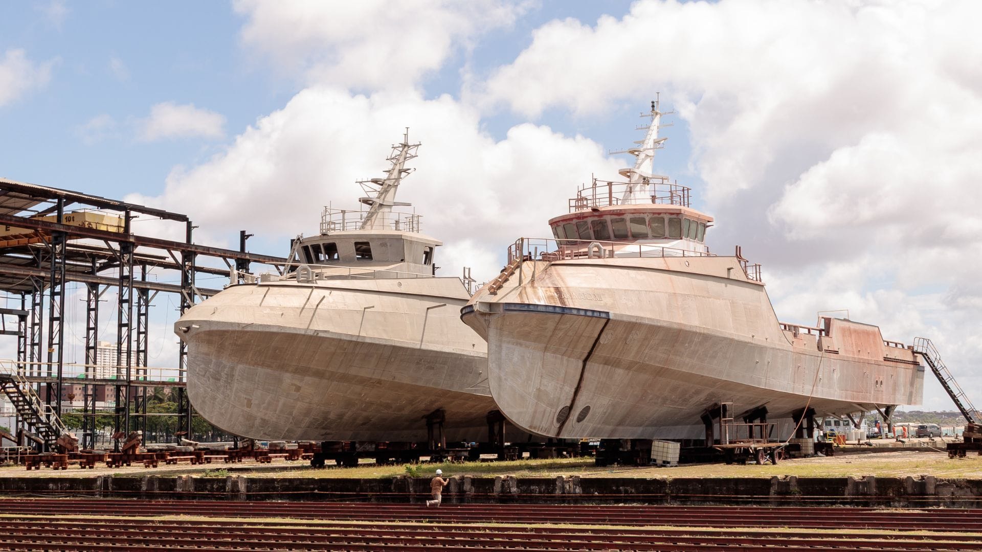 iyc_inside_inace_hulls.jpg