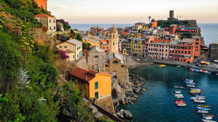 Cinque terre luxury yacht charter