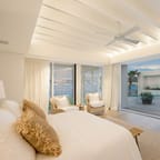 Luxury Beachfront Suite 1