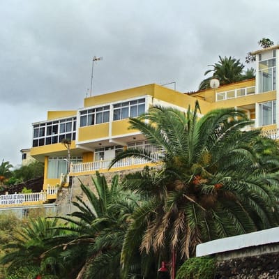 Luxury Beachfront Villa