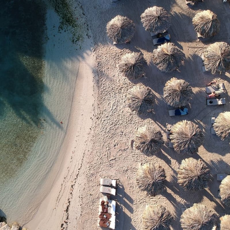 Luxurious Beachfront Villa