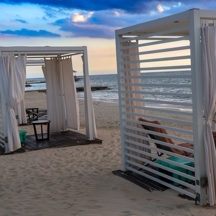 Luxury Beachfront Suite
