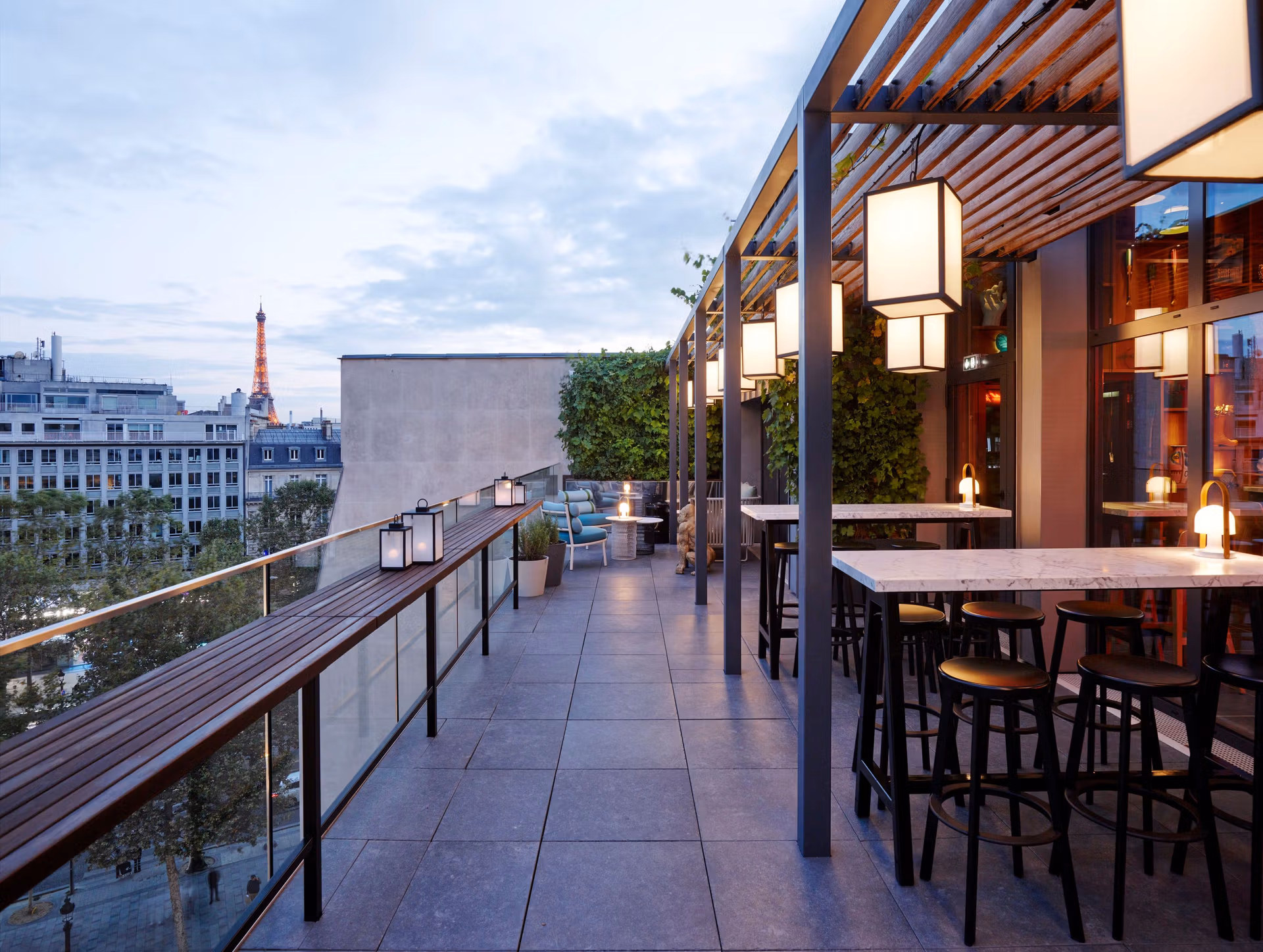 10 citizen M PCE outdoor terrace