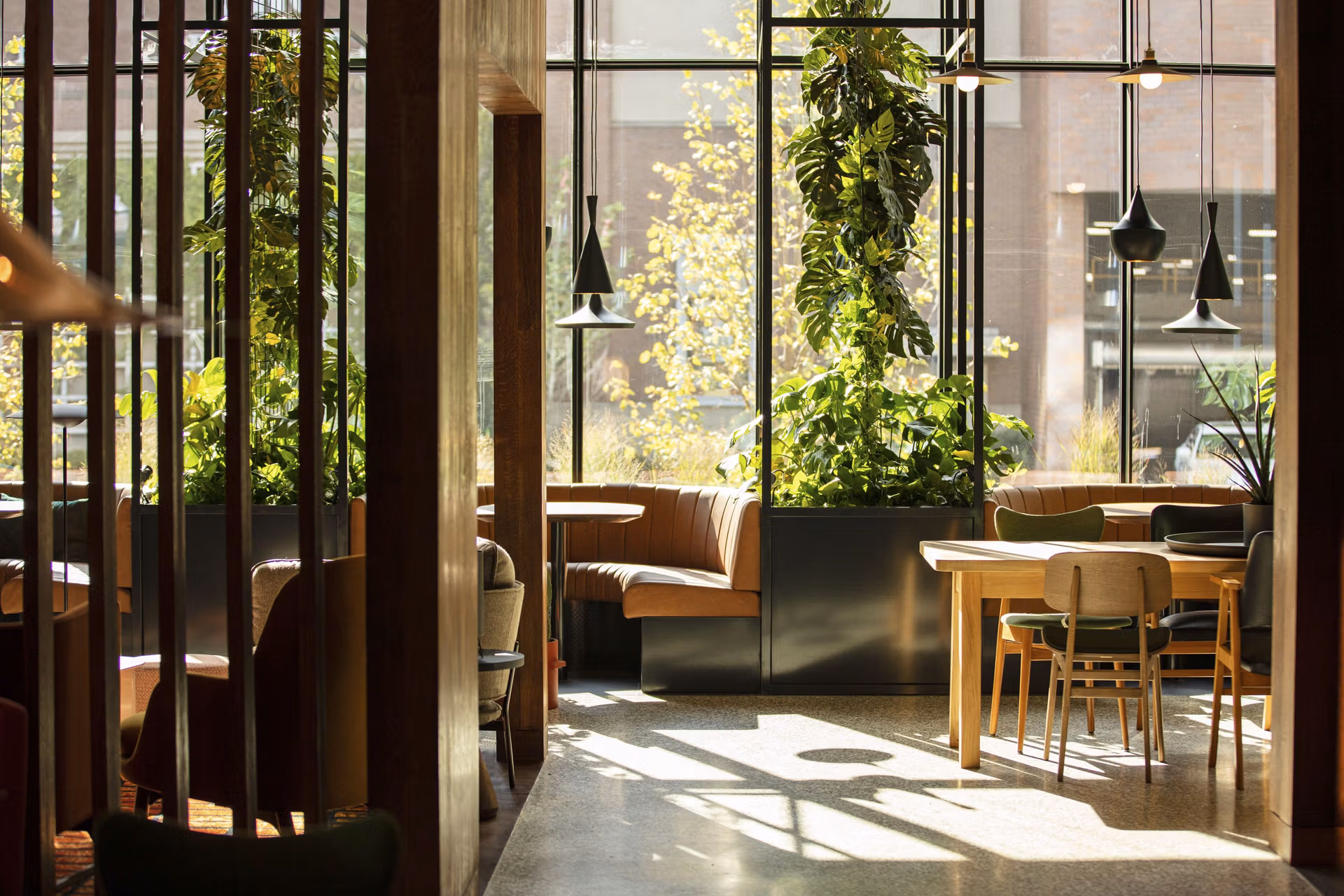 URBY Stamford cafe01